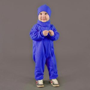 Этот синий комбинезон из флиса - идеальный подарок для вашего ребенка. Защита от холода и высококачественный материал обеспечат вашему ребенку максимальный комфорт в зимние месяцы.